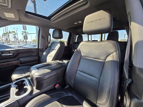 Used 2021 GMC Sierra 3500 Denali w/ Denali Black Diamond Edition image 23