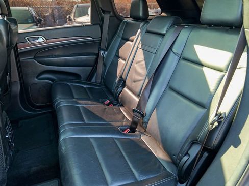 Used 2014 Jeep Grand Cherokee Limited w/ Luxury Group II image 27