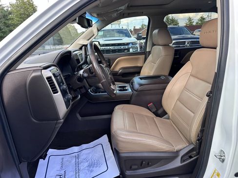 Used 2017 GMC Sierra 1500 Denali w/ Denali Ultimate Package AWD/4WD image 18