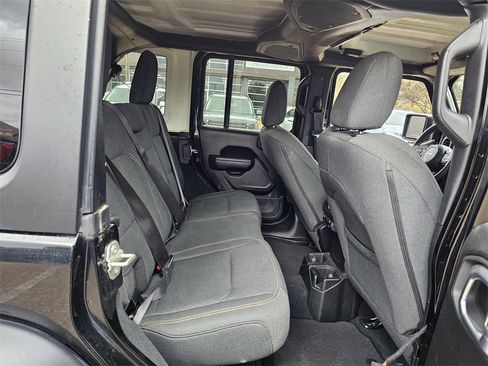 Used 2024 Jeep Wrangler Sport S image 25