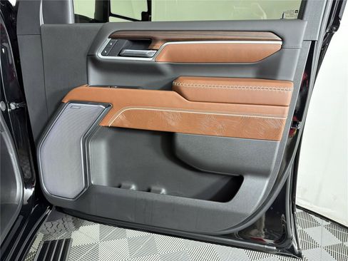 New 2026 GMC Sierra 2500 Denali Ultimate AWD/4WD image 13