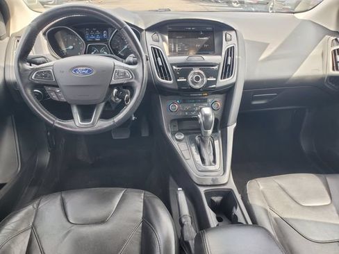 Used 2015 Ford Focus SE w/ Equipment Group 201A FWD image 21