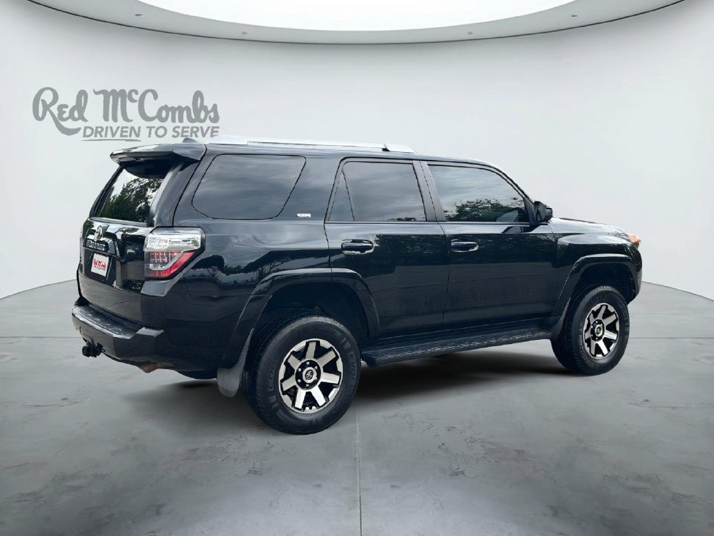 Used 2017 Toyota 4Runner SR5 AWD/4WD image 5
