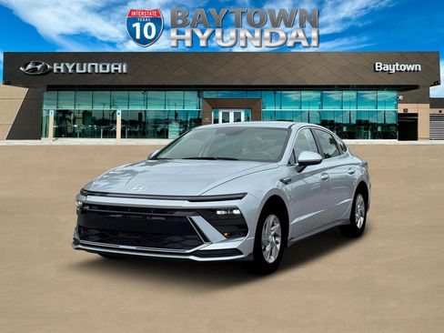 New 2026 Hyundai Sonata SE image 1