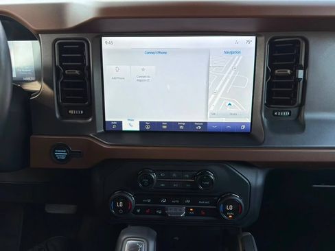 Used 2024 Ford Bronco Outer Banks AWD/4WD image 20