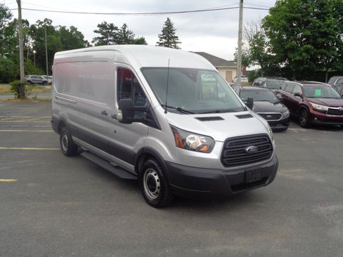 Used 2018 Ford Transit 250 148 Medium Roof RWD image 3
