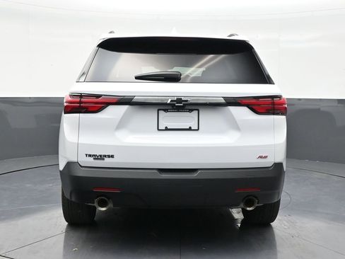 Used 2024 Chevrolet Traverse RS FWD image 4