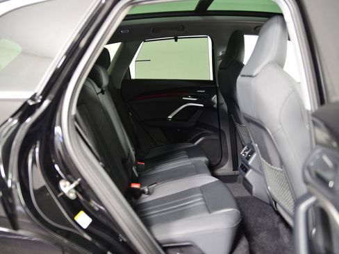 New 2025 Audi Q5 Premium Plus image 21
