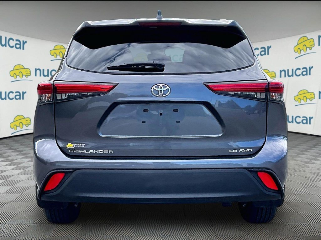 Used 2021 Toyota Highlander LE AWD/4WD image 5