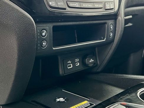 Certified 2024 Honda Passport Black Edition image 24