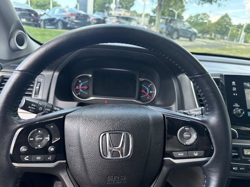 Used 2021 Honda Pilot Special Edition image 31