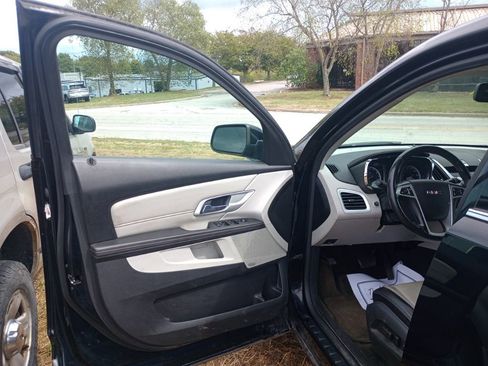 Used 2011 GMC Terrain SLT image 14