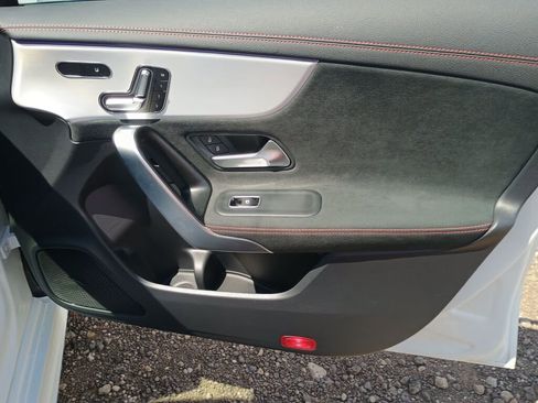 Certified 2025 Mercedes-Benz CLA 250 4MATIC image 23