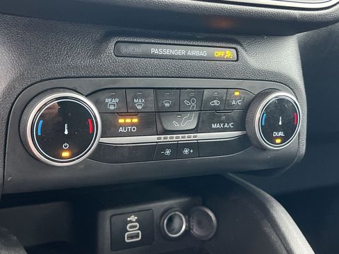 Used 2025 Ford Escape Active AWD/4WD image 20