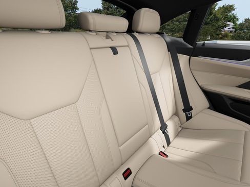 New 2026 BMW i4 xDrive40i w/ Premium Package image 10