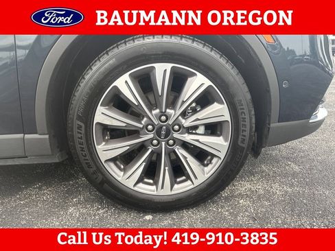 Used 2022 Lincoln Corsair Reserve w/ Equipment Group 201A AWD/4WD image 9