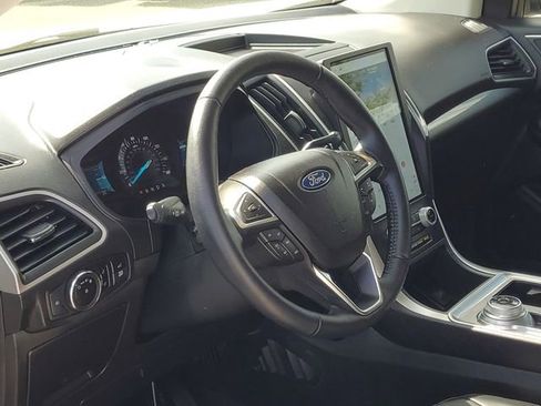 Certified 2023 Ford Edge SEL w/ Convenience Package AWD/4WD image 11