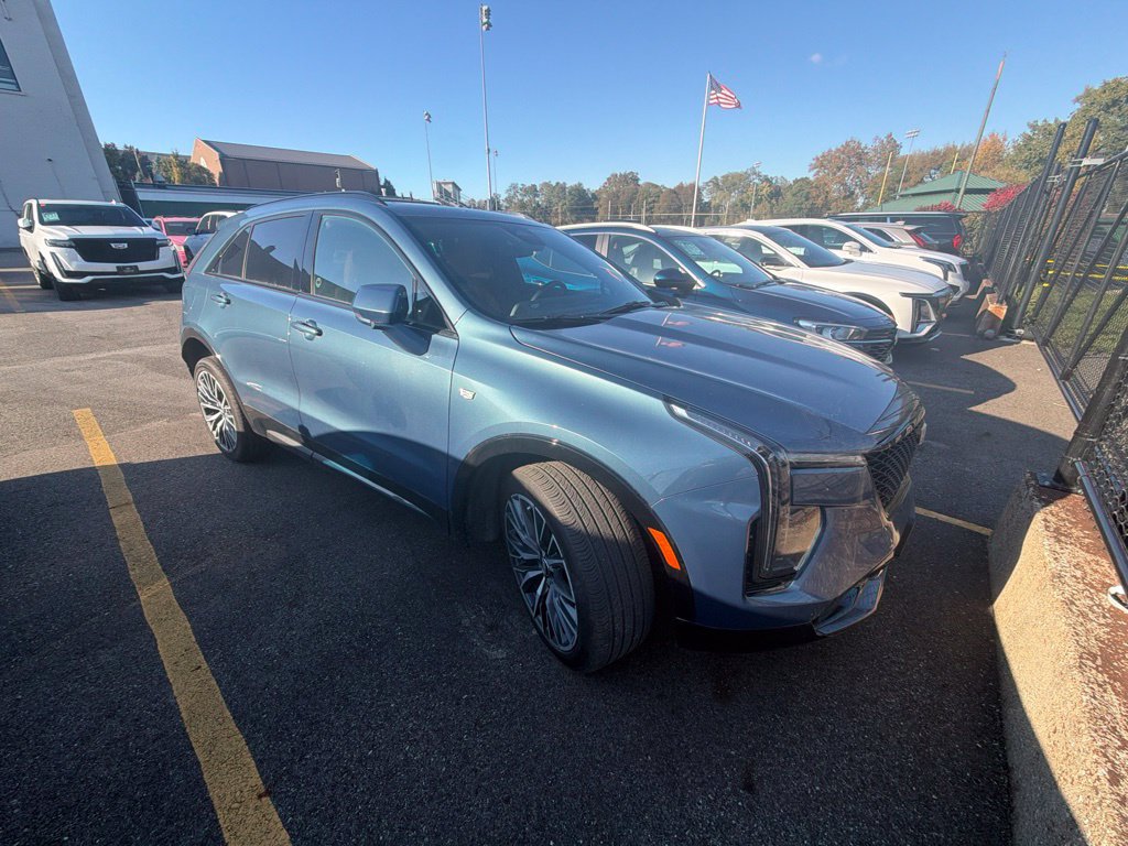 Used 2024 Cadillac XT4 Sport AWD/4WD image 5