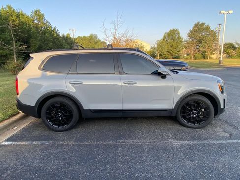 Used 2022 Kia Telluride SX w/ SX Prestige Package AWD/4WD image 6