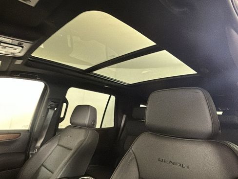 New 2026 GMC Yukon Denali w/ Sun & Power Step Package AWD/4WD image 15