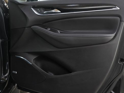 Used 2019 Buick Enclave Avenir w/ Avenir Technology Package image 9