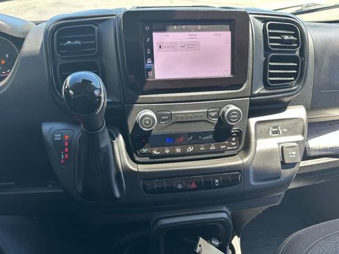 Used 2025 RAM ProMaster 2500 w/ U-Haul Equipment Group FWD image 15