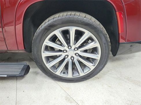 Used 2023 Jeep Grand Wagoneer L Series II image 45