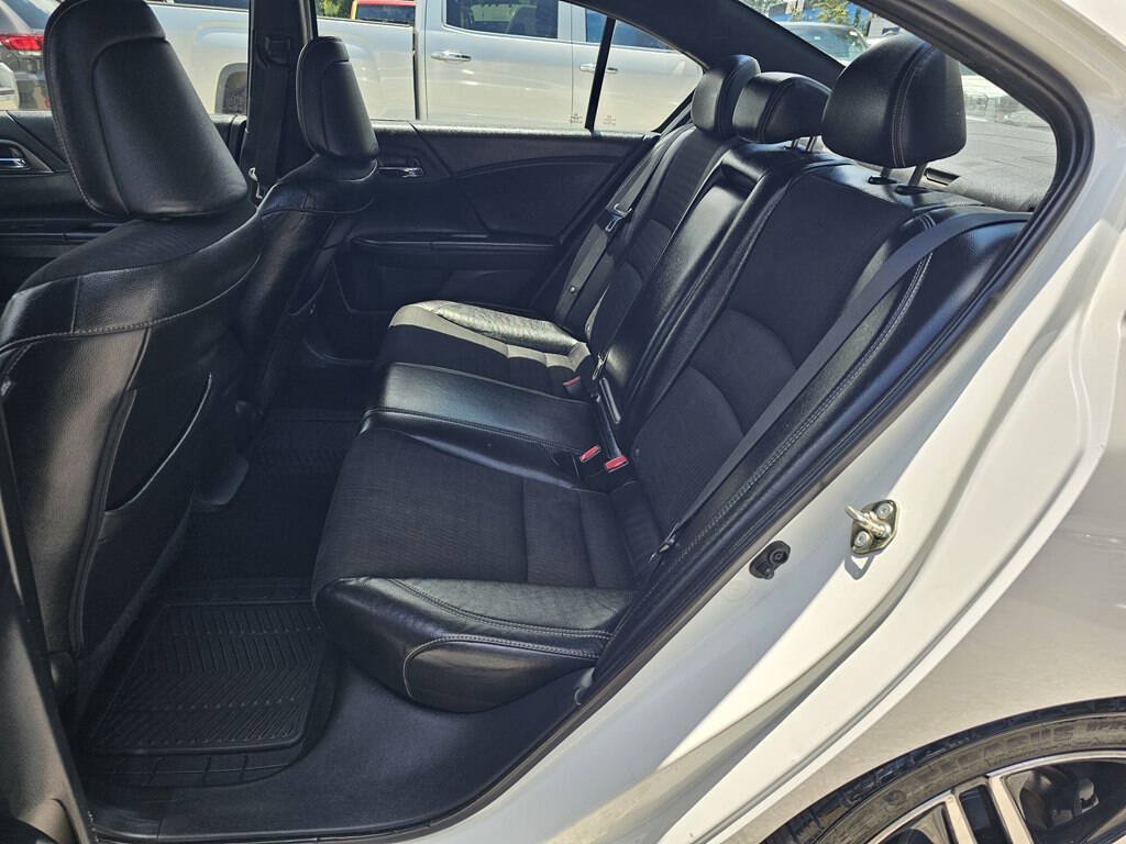 Used 2017 Honda Accord Sport image 13