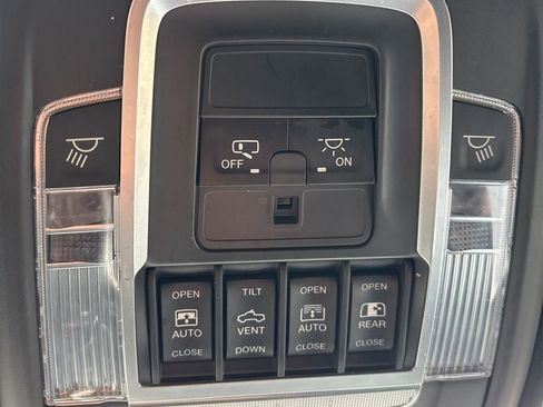 Used 2019 RAM 1500 Big Horn image 23