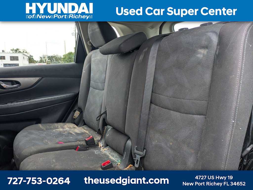 Used 2016 Nissan Rogue S FWD image 10
