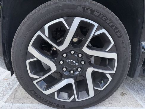 Used 2024 Chevrolet Silverado EV RST AWD/4WD image 31