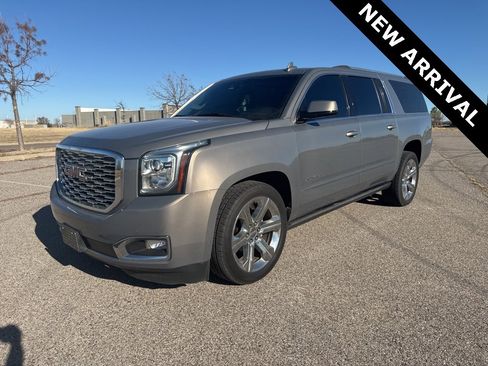 Used 2019 GMC Yukon XL Denali w/ Denali Ultimate Package image 1