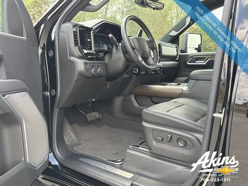 Certified 2025 Chevrolet Silverado 2500 High Country w/ Midnight Edition AWD/4WD image 14