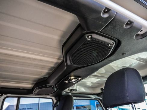 Used 2023 Jeep Wrangler Sport image 21