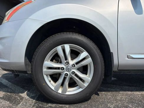 Used 2013 Nissan Rogue SV w/ Premium Pkg AWD/4WD image 27