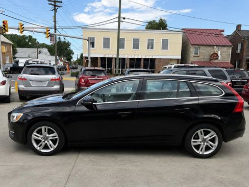 Used 2015 Volvo V60 T5 Premier FWD image 3