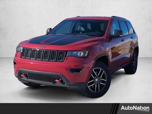 Used 2018 Jeep Grand Cherokee Trailhawk image 1