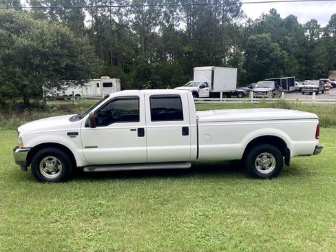 Used 2004 Ford F350 Lariat image 1