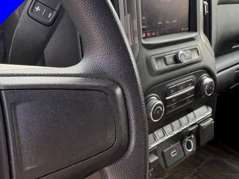 Used 2020 Chevrolet Silverado 1500 Custom w/ Custom Value Package AWD/4WD image 15