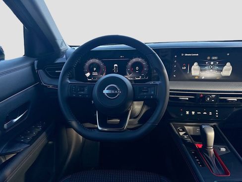 New 2025 Nissan Kicks SR image 22