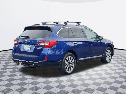 Used 2017 Subaru Outback 2.5i Touring w/ Popular Package #5A AWD/4WD image 6