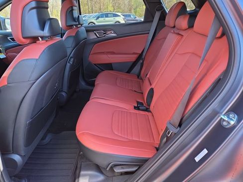 New 2026 Kia Sportage SX FWD image 6