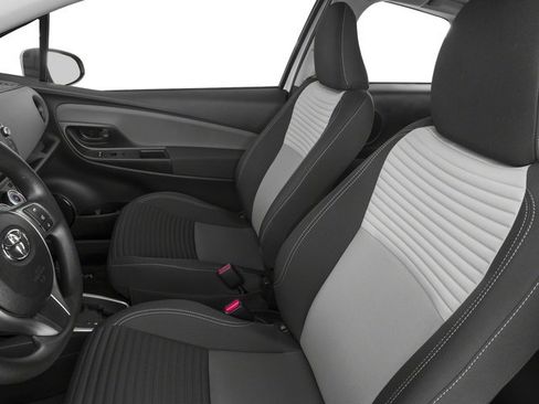 Used 2018 Toyota Yaris L FWD image 9