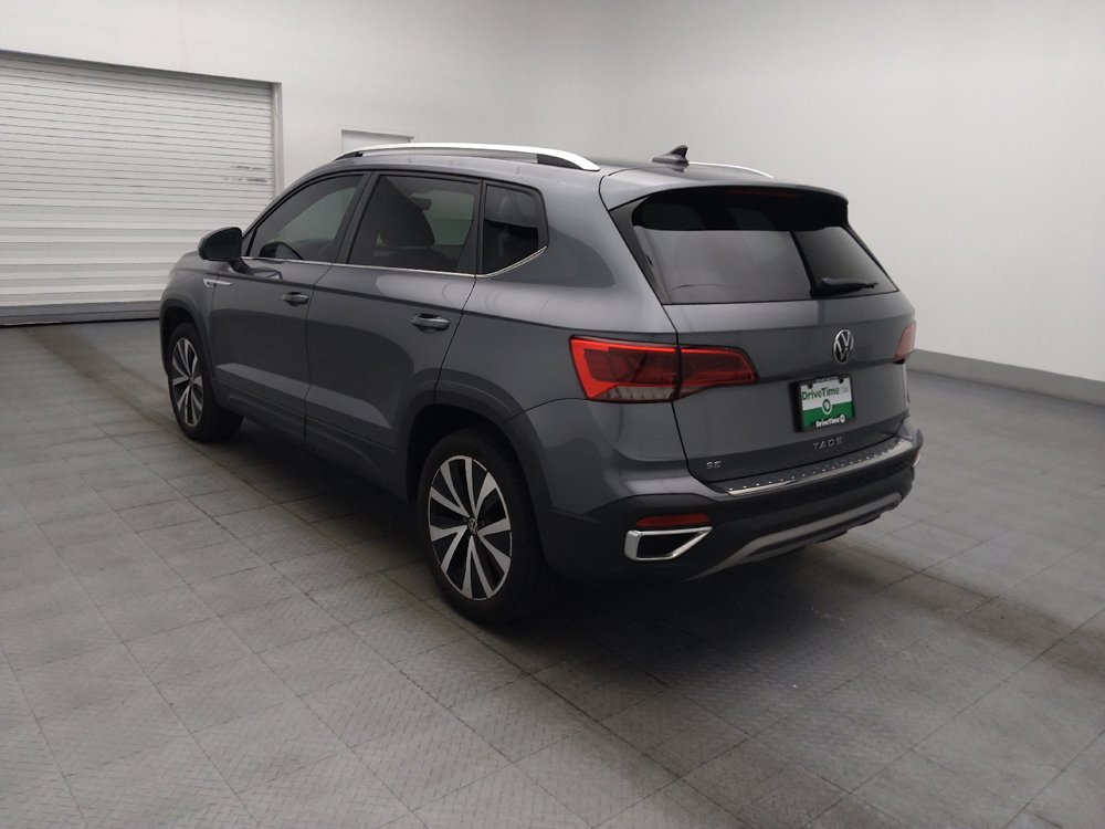 Used 2023 Volkswagen Taos SE FWD image 3