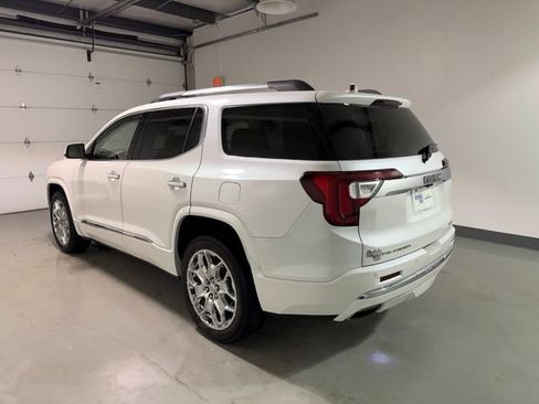 Used 2022 GMC Acadia Denali w/ Denali Ultimate Package AWD/4WD image 5