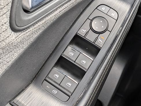 Used 2023 Nissan Rogue SV AWD/4WD image 21