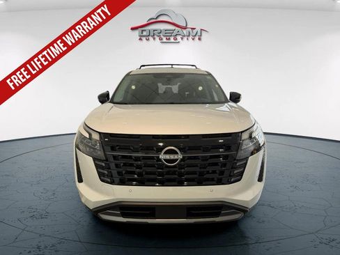 New 2026 Nissan Pathfinder SL w/ Cargo Package FWD image 3