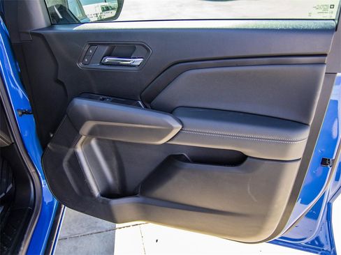 New 2026 GMC Canyon Elevation w/ Convenience Package image 16