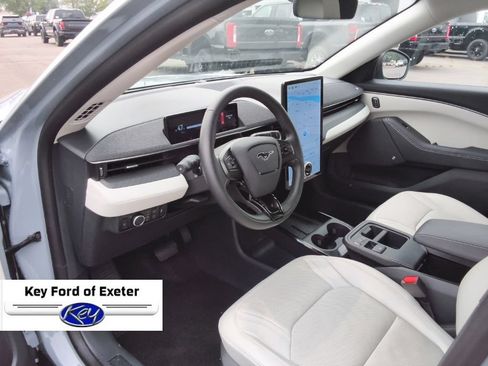 Used 2025 Ford Mustang Mach-E Premium AWD/4WD image 26