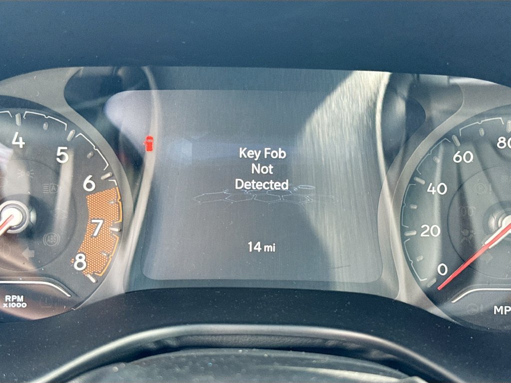 New 2023 Jeep Compass Latitude AWD/4WD image 12